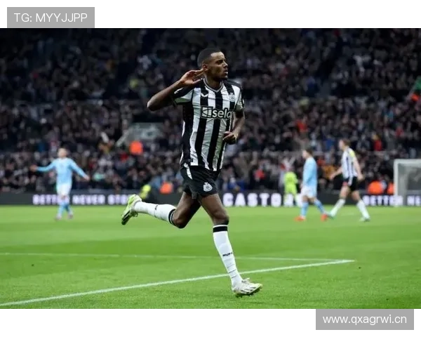 伊萨克：被低估的技术型中锋如何跻身顶级行列