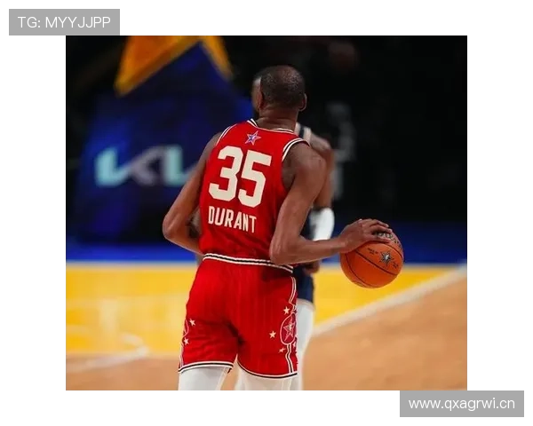 凯文·杜兰特豪宅角落竟放超市拖鞋，我服了